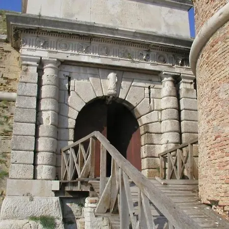 In With Balcony, Air Conditioning, Wifi, Washing Machine * Skradin