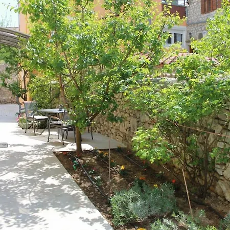 In With Balcony, Air Conditioning, Wifi, Washing Machine * Skradin