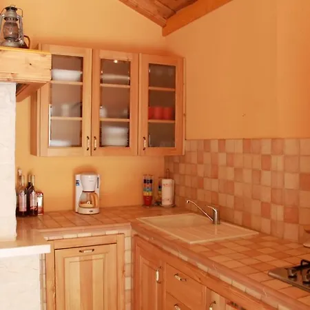 In With Balcony, Air Conditioning, Wifi, Washing Machine Skradin